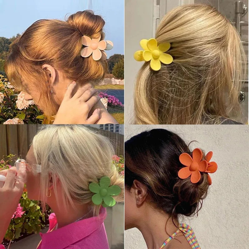 Korea Flower Shape Hair Claw Clip for Women.