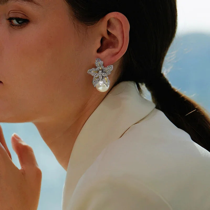 Gorgeous Flower Imitation Pearl Earrings.